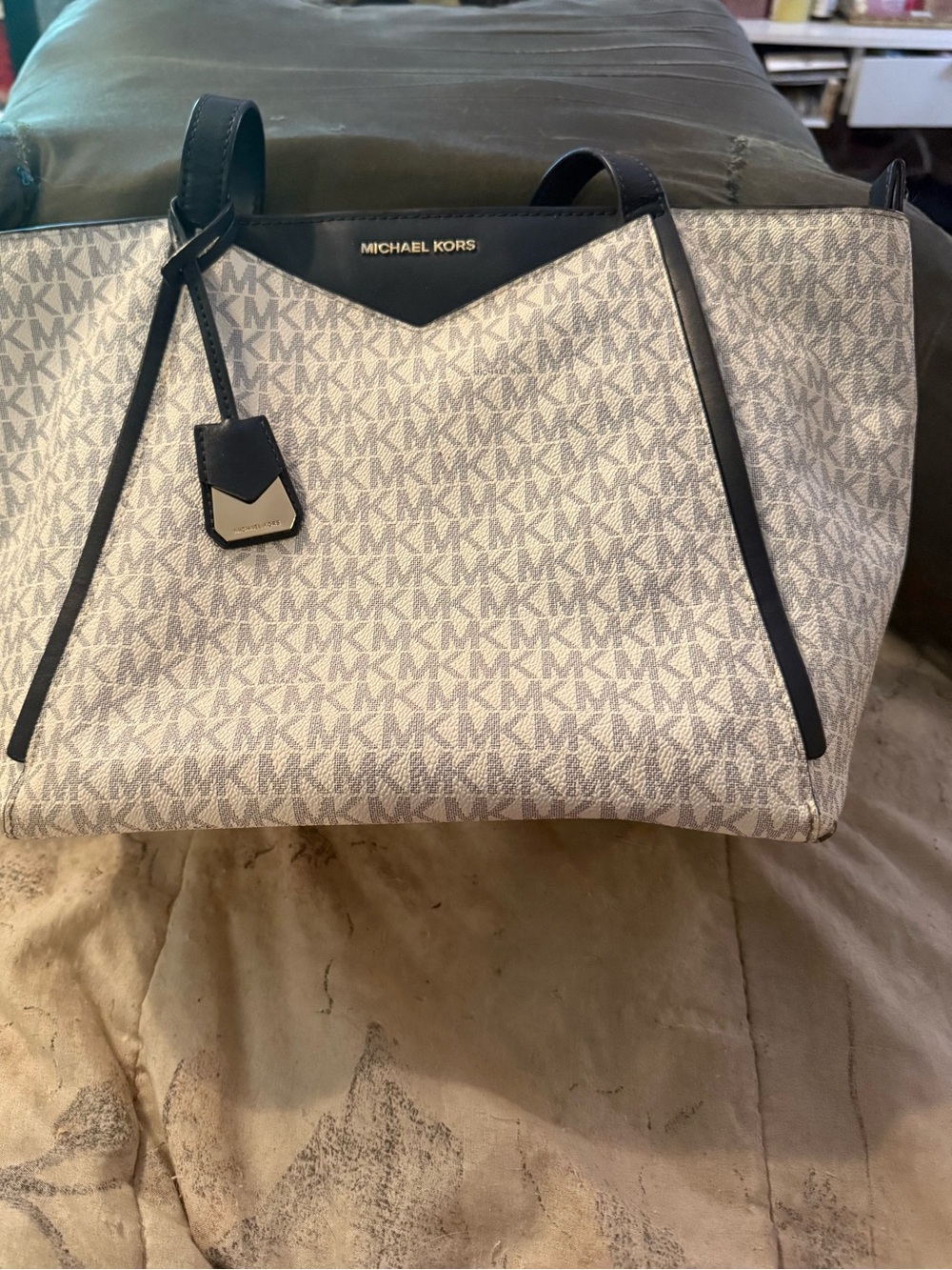 Michael Kors Cream & Blue
